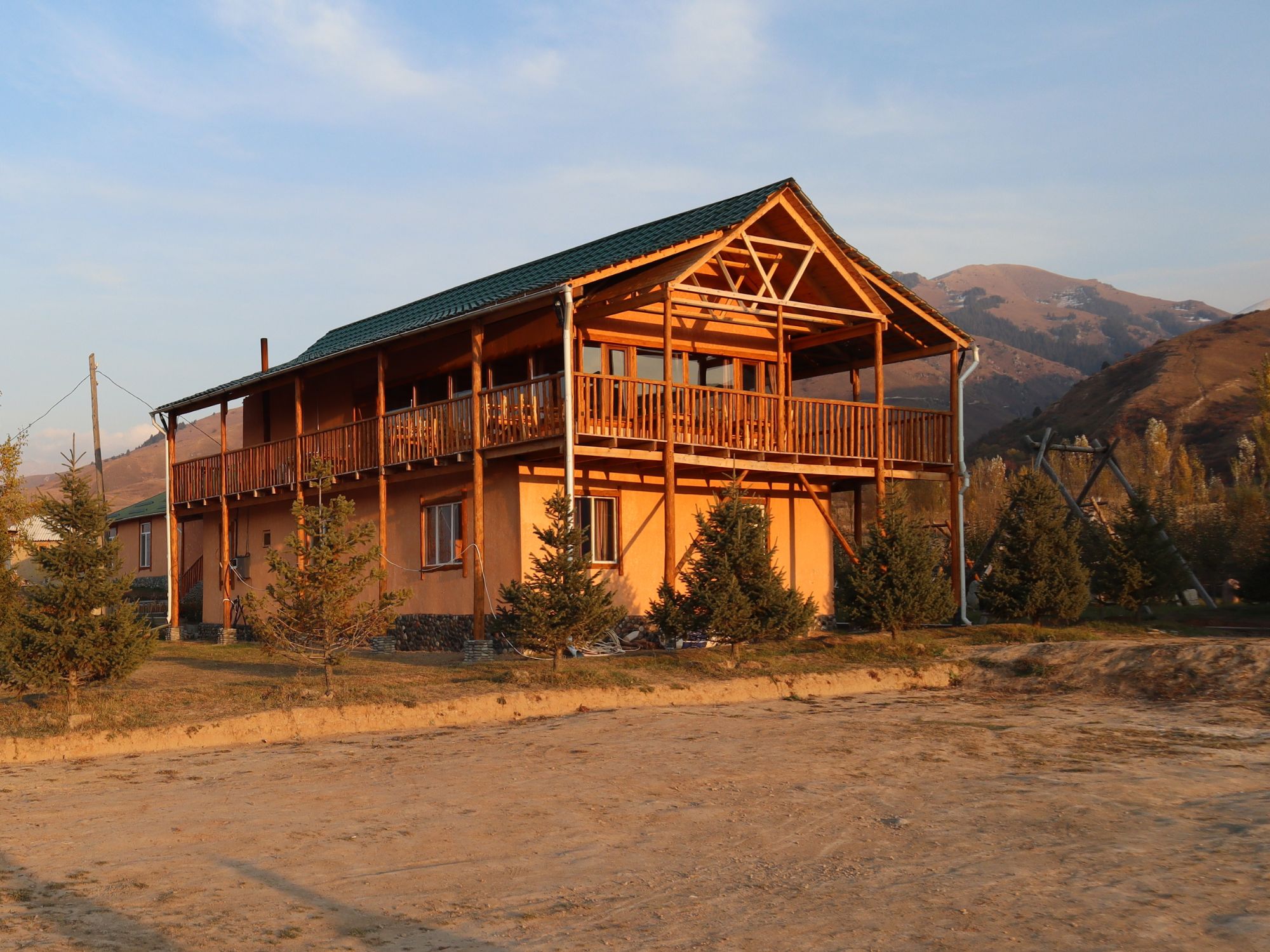 Hyggeligt gæstehus omgivet af Chon Kemins smukke bjerge og betagende natur. 