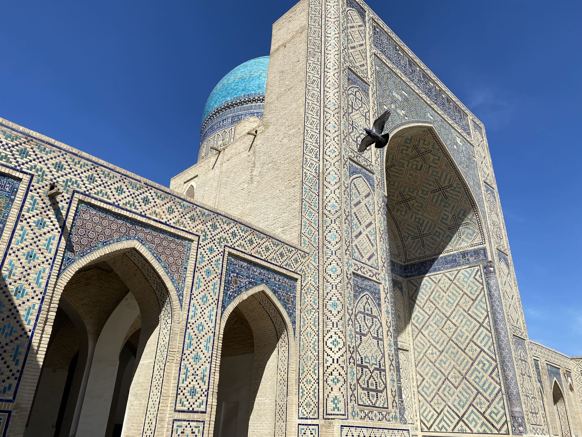 Den store Mir-i-Arab madrassa i Bukhara. Foto Michael Høeg Andersen