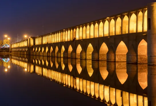 De 33 buers bro Isfahan. Foto Viktors Farmor