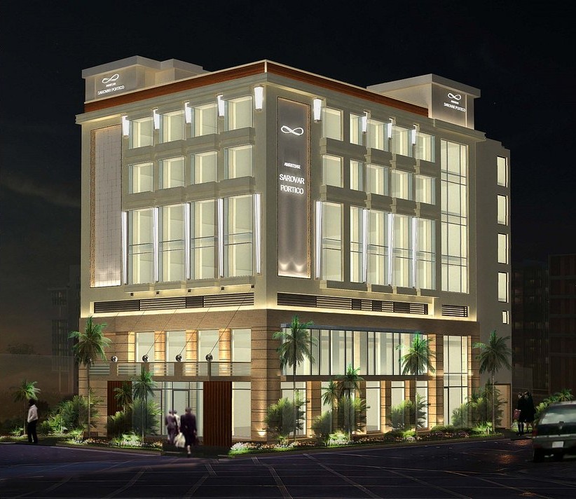 Hotellet tilbyder elegant indrettede værelser med smuk udsigt over byen.