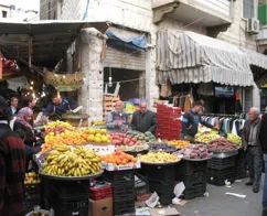 I Ammans bazarer køber vi gerne mandler og valnødder. Foto Kirsten Gynther Holm