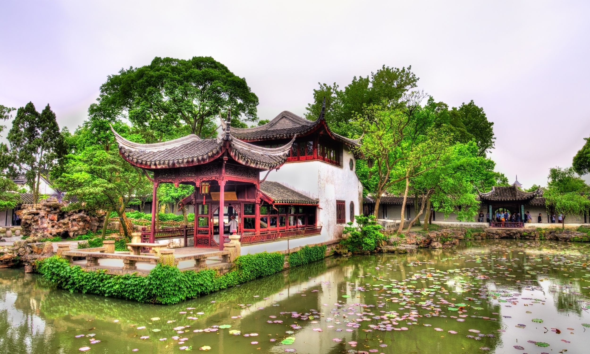 Suzhou er kendt for sine mange flotte haver, templer og pagoder. Foto Viktors Farmor