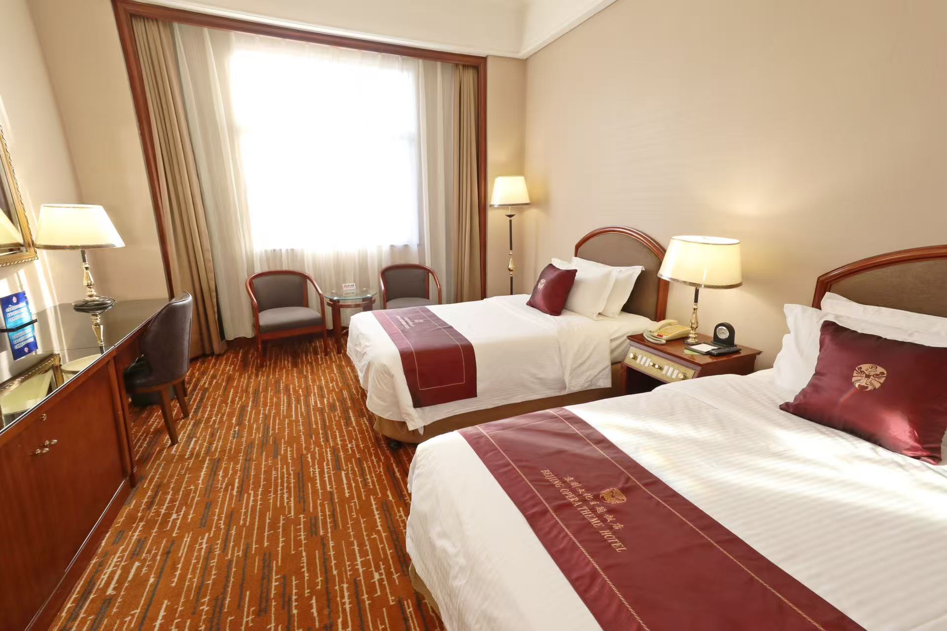 På Den store Kinarejse bor vi på Beijing Qianmen Jianguo Hotel kun få minutter fra Den Forbudte By