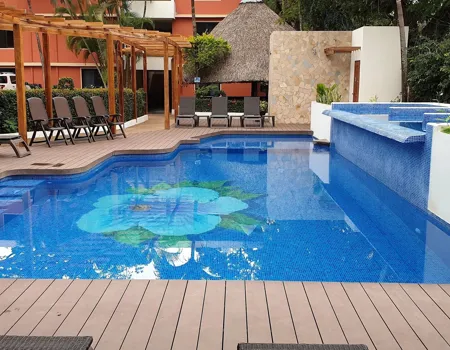 Hotel Maya Tulipanes ligger i La Cañada-kvarteret i Palenque.