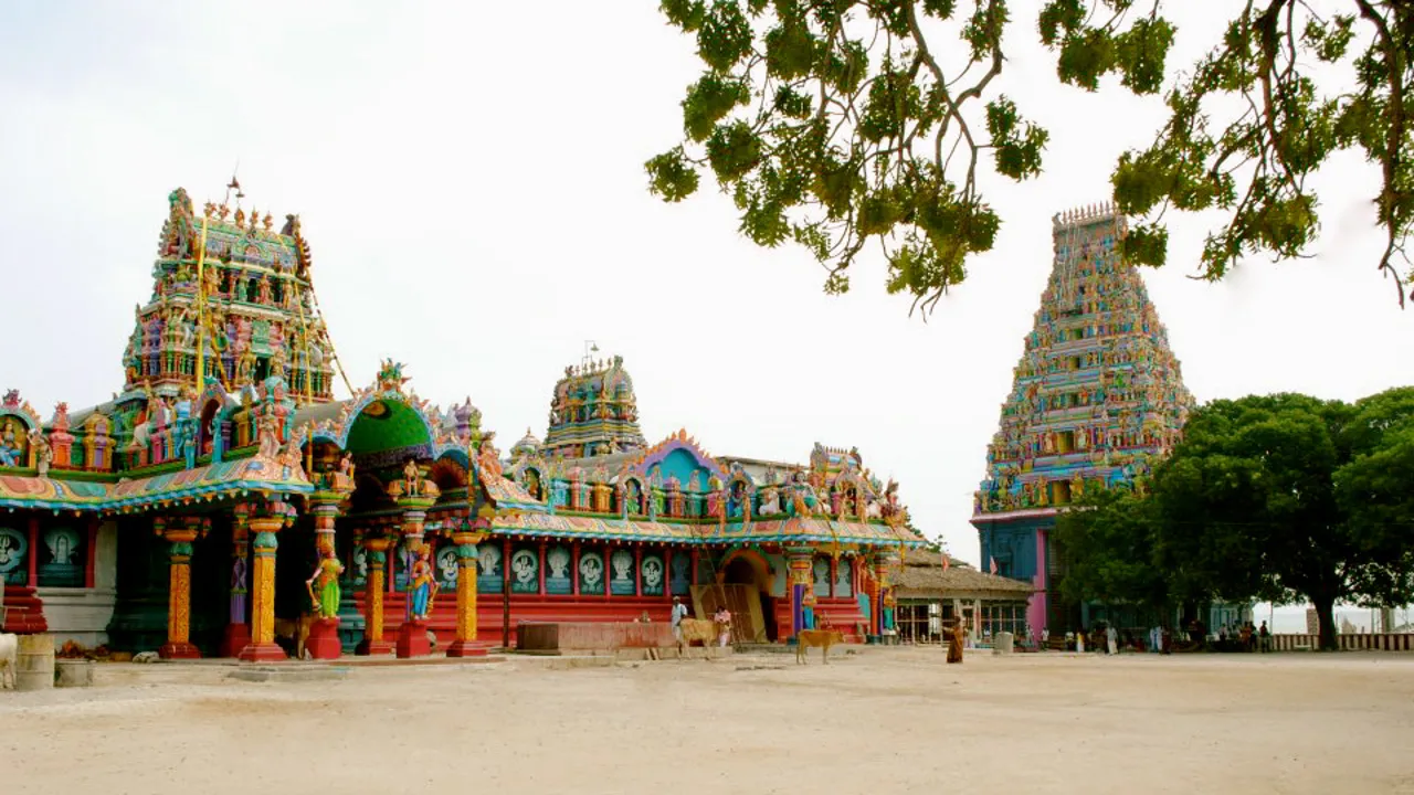 Nagapooshani Amman templet i Jaffna i Sri Lanka er meget vigtigt for det tamilske folk. Foto Viktors Farmor
