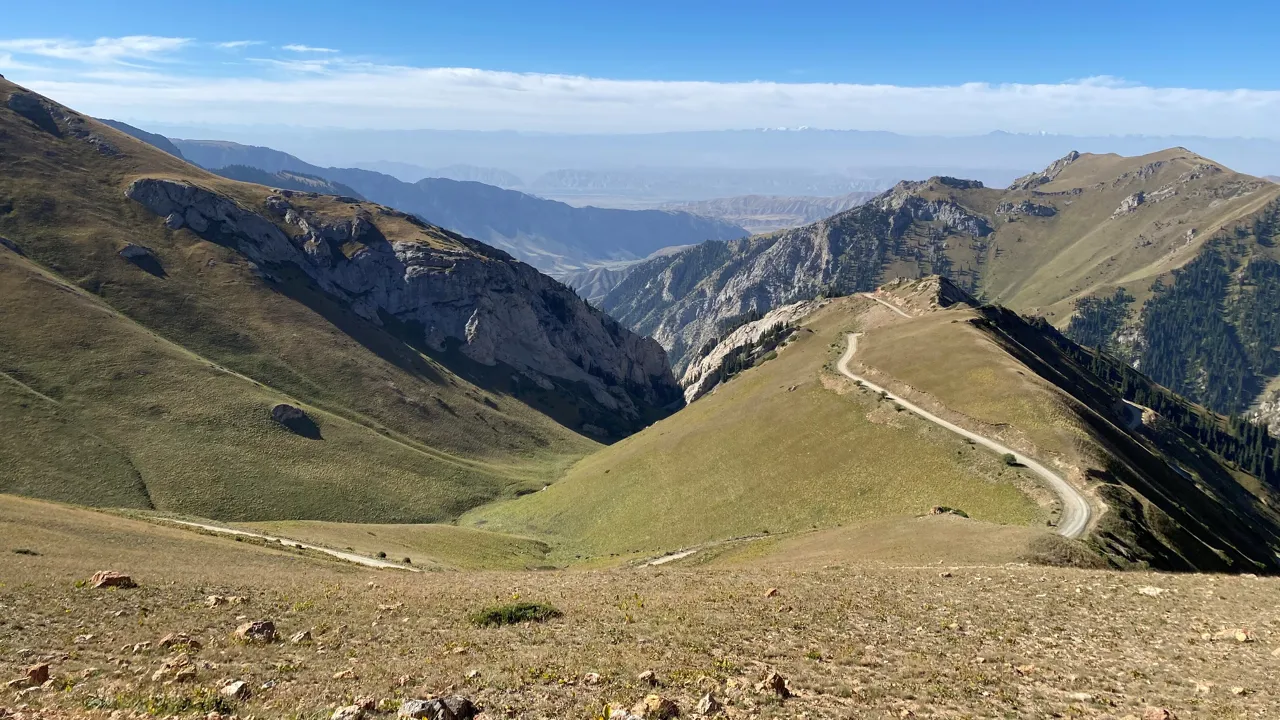 Kirgisistans vilde natur. Foto Viktors Farmor