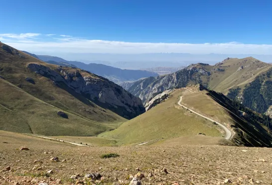 Kirgisistans vilde natur. Foto Viktors Farmor