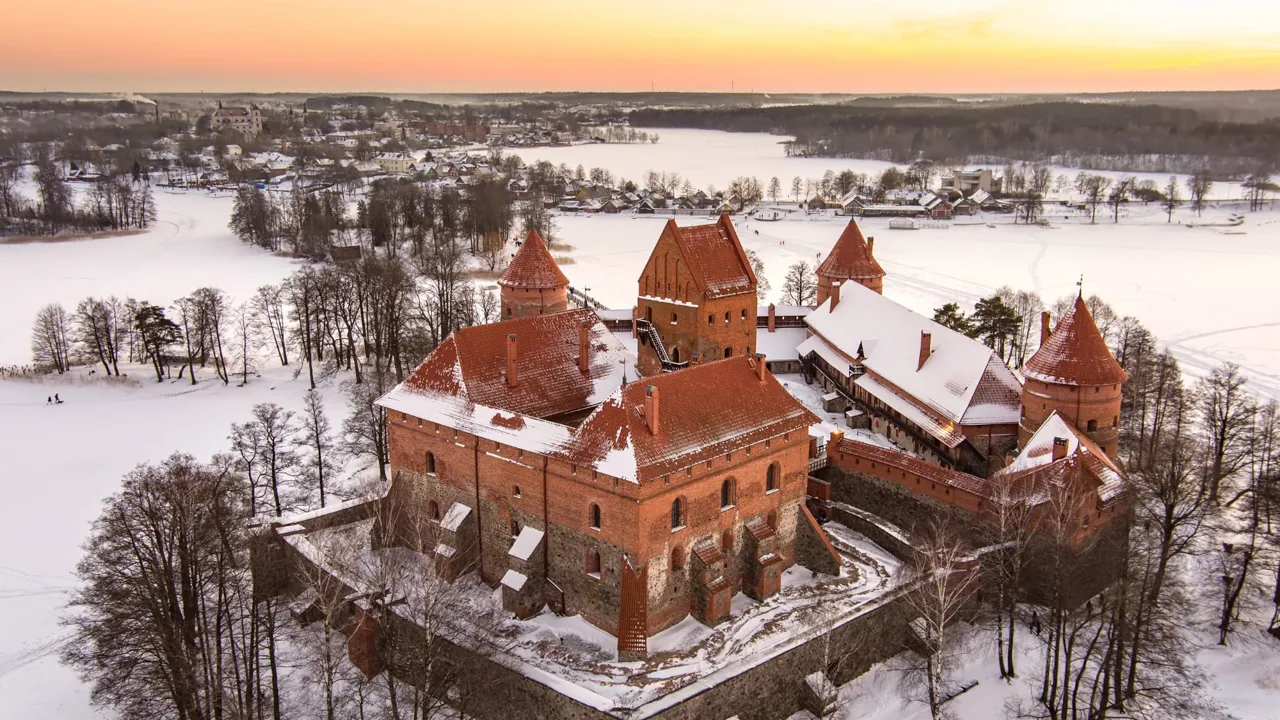 Trakai Slot var en af de primære fæstninger i storfyrstedømmet I Litauen. Foto Viktors Farmor