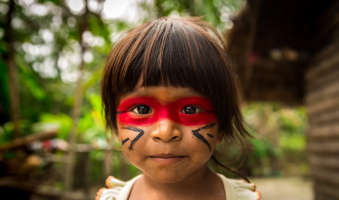 Vi besøger Guarani folket og får en rundvisning i deres landsby. Foto Viktors Farmor