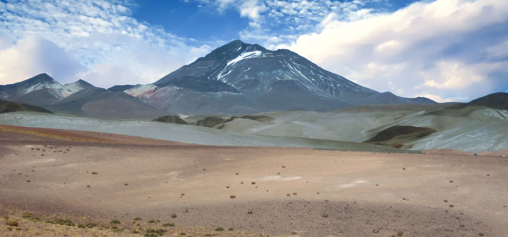På Mount Llullaillaco i Salta i Argentina fandt man i 1999 et arkæologisk kompleks. Foto Viktors Farmor