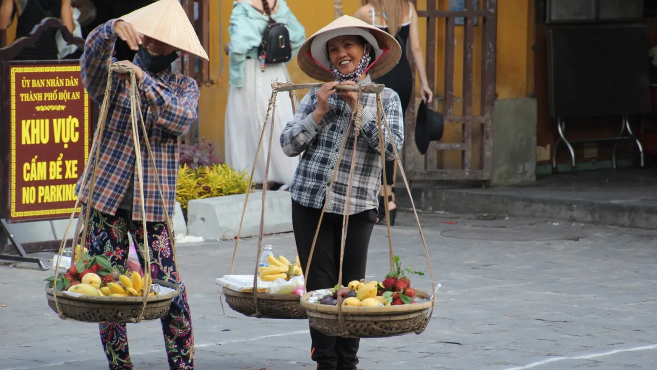 Smil og glade mennesker - velkommen til Vietnam. Foto Tina Bach Thøgersen