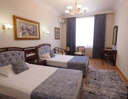 Dejligt 4-stjernet hotel med rummelige værelser og en god beliggenhed tæt på Registan-pladsen. Foto Viktors Farmor