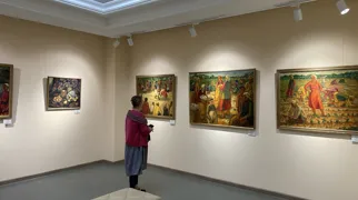 I ørkenbyen Nukus i Uzbekistan besøger vi det imponerende kunstmuseum Savitsky Museum også kaldet ”Ørkenens Louvre”. Foto Michael Høeg Andersen