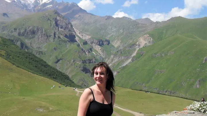 Rejseleder Jana Sommerlund i naturskønne Georgien