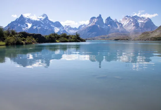 Torres del Paine er et imponerende bjergområde med gletsjere, ismarker og turkisblå søer. Foto Verner Rud Nielsen