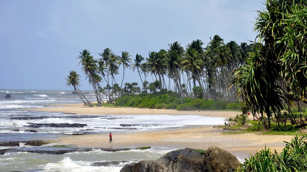Der er meget smukke strande ved Sri Lankas sydvestkyst. Foto Claus Christensen
