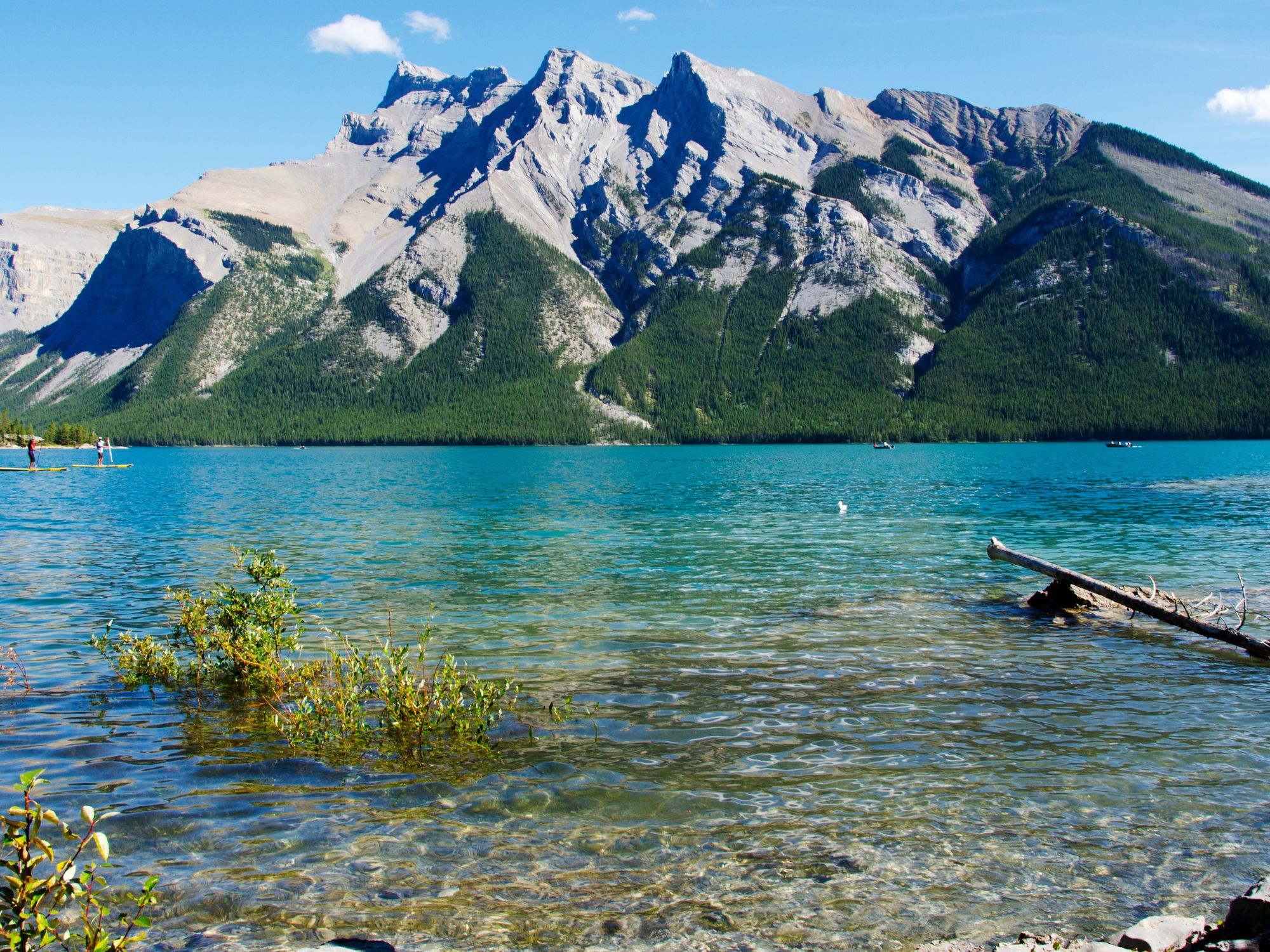 Lake Minnewanka, åndernes sø, ved Banff. Foto Viktors Farmor