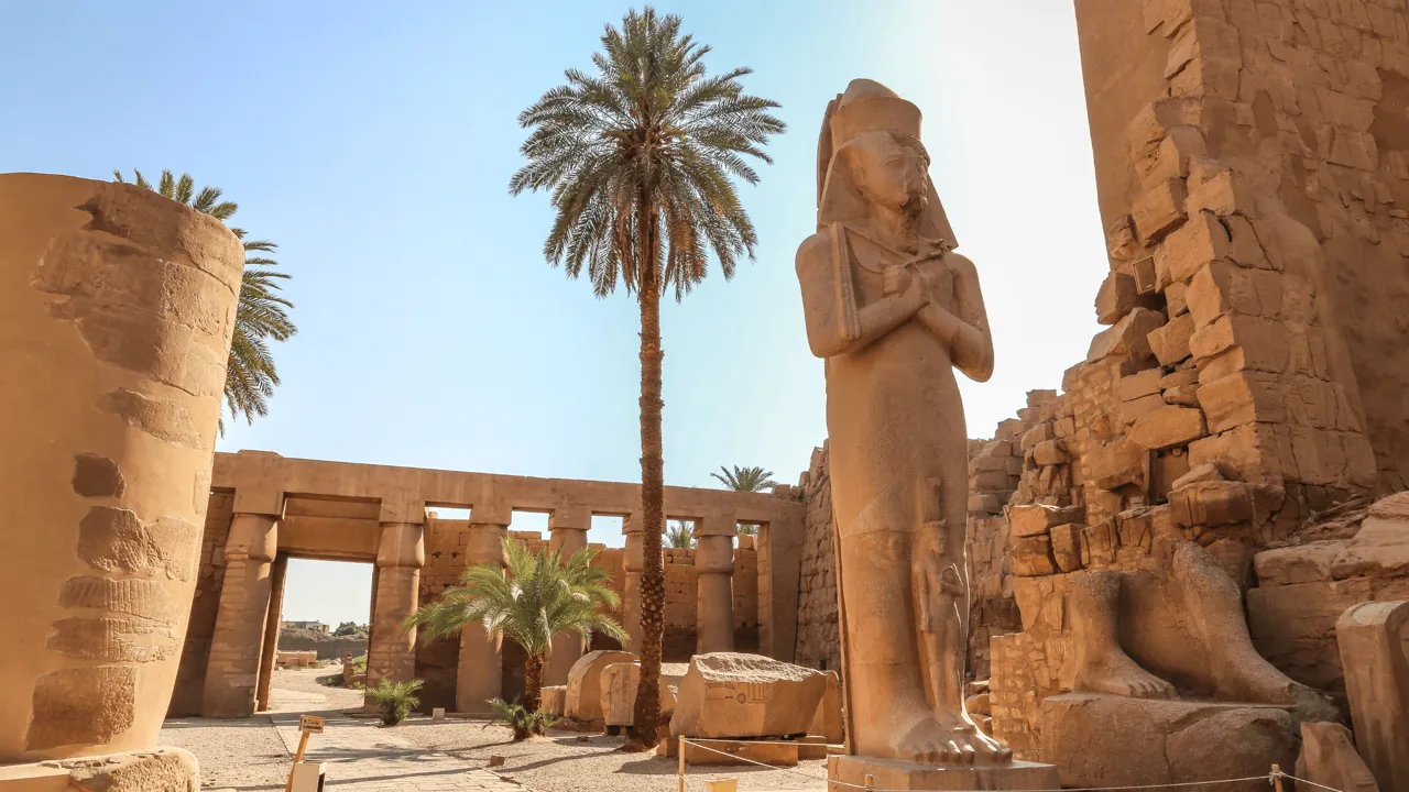 I karnak templet ved Nilens bred er der mange fortællinger om oldtiden. Foto Viktors Farmor