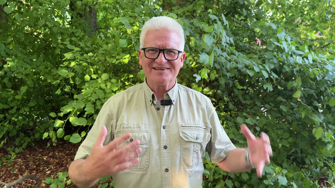 Hør vores rejseleder, Henrik Bjørn, fortælle om rejsen til Sydkorea med Viktors Farmor