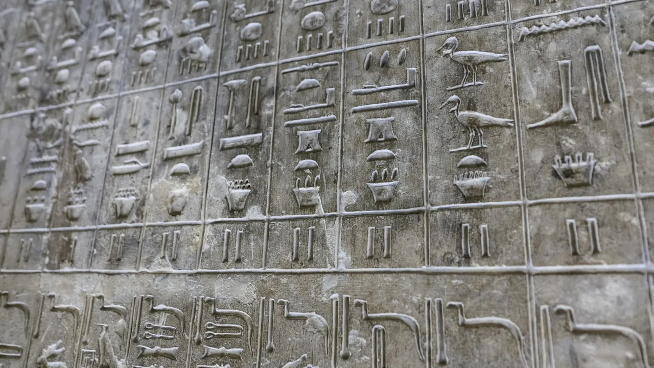 Unas pyramiden har nogle af de ældste inskriptioner. Foto Viktor Farmor
