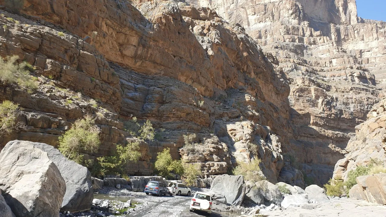Vi kører ind i den imponerende Wadi Ghul. Foto Kirsten Gynther Holm
