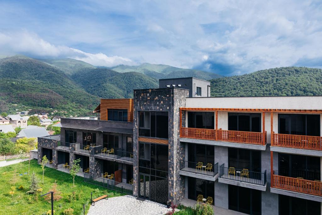 Bo midt i Dilijans smukke natur på Dili Town Resort and Spa.