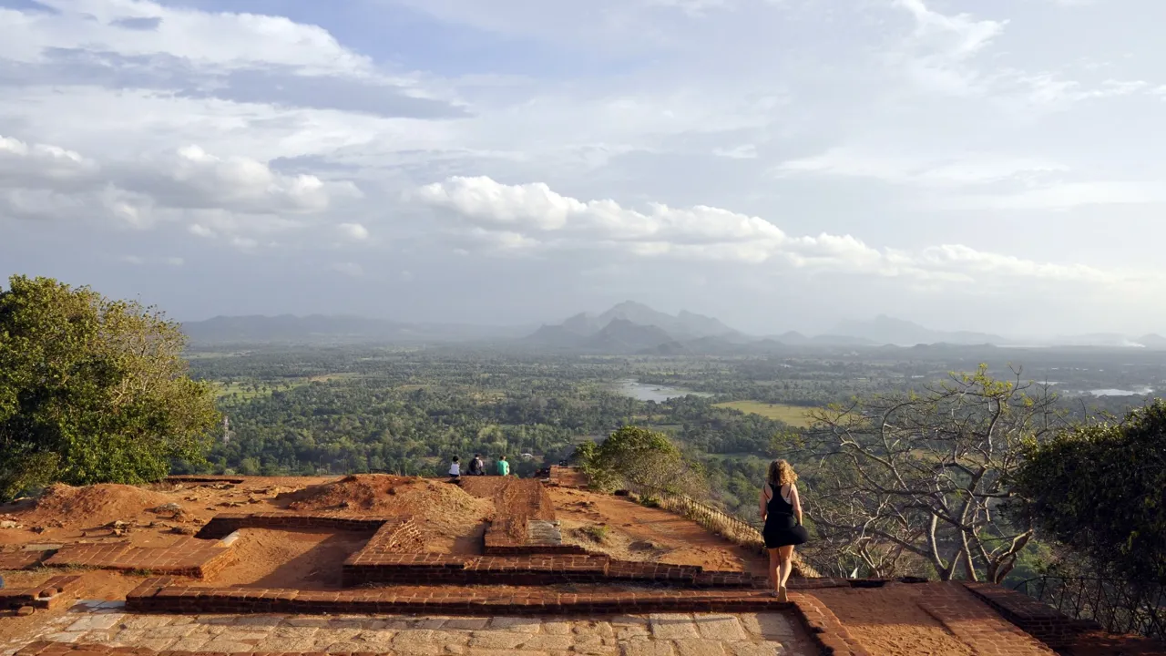 Udsigten fra toppen af Sigiriya (løveklippen) er fantastisk. Foto Claus Christensen