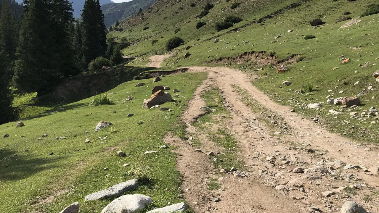 Oplev den vilde natur ved Djeti Oguz dalen. Foto Anja Schmidt