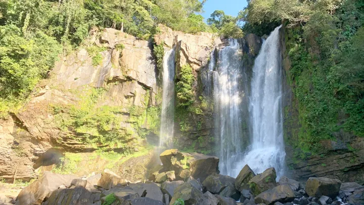 Det imponerende Nauyaca-vandfald med et fald på 45 meter. Foto Josefine Aude Raas