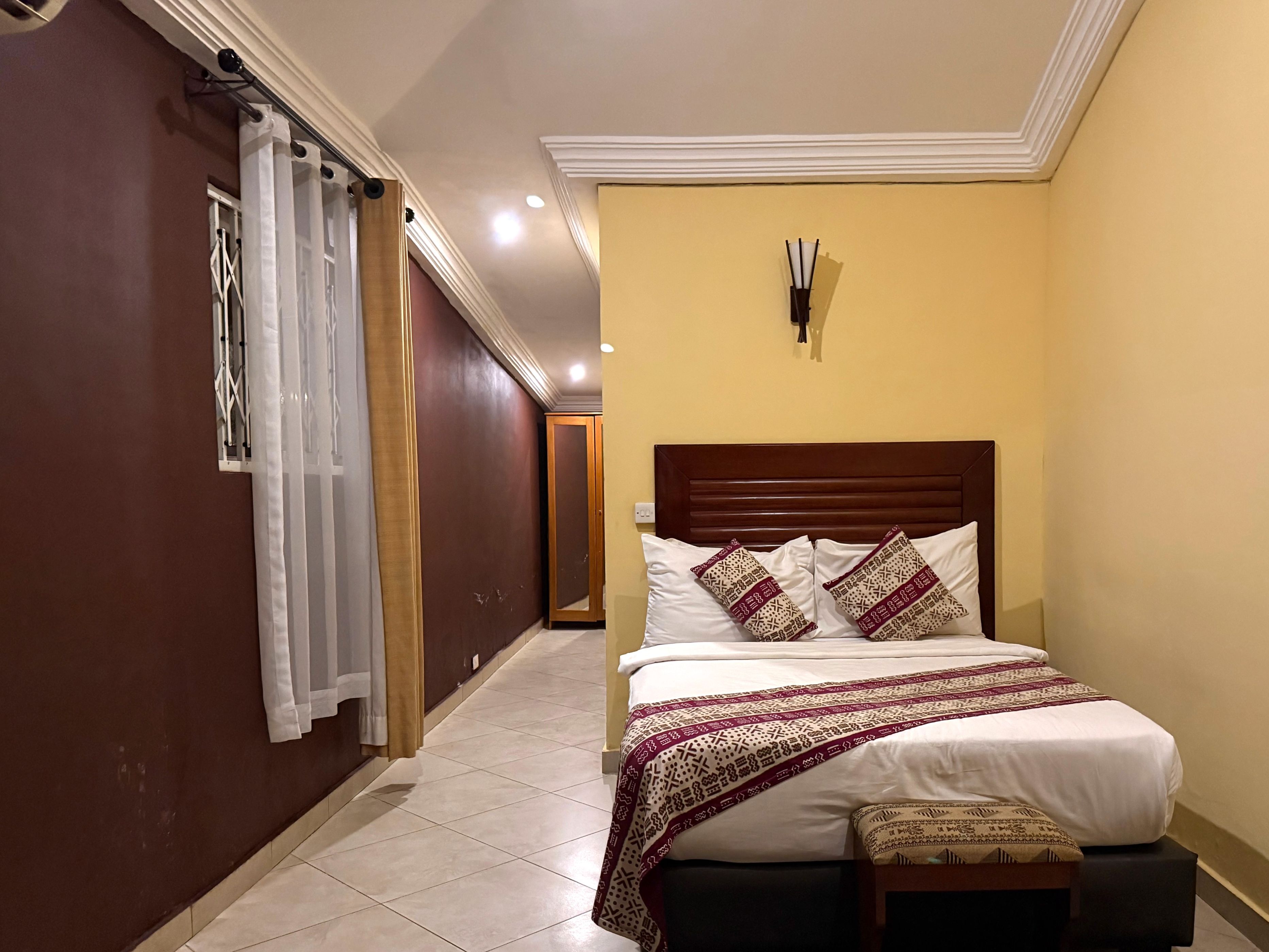 7 afrikiko river front hotel akosombo