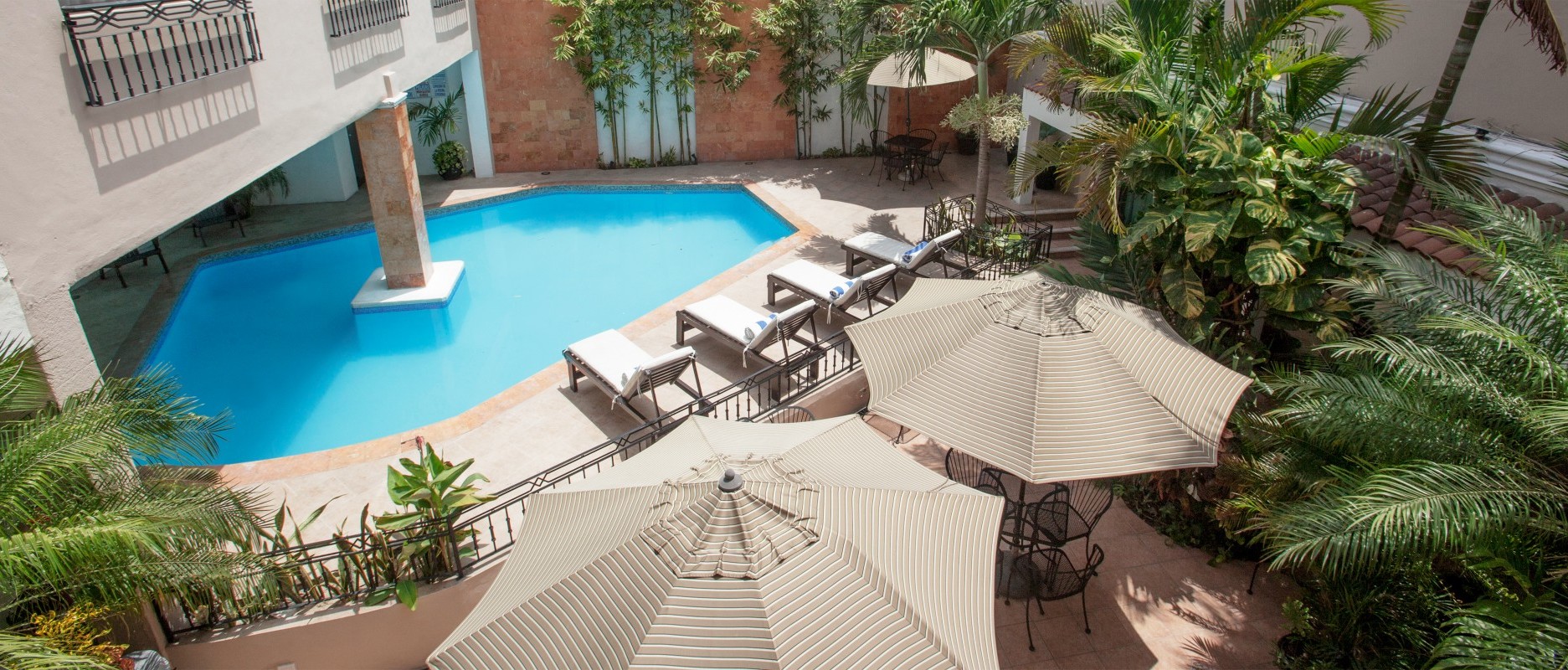 Hotel Nacional ligger få minutters gang fra Plaza Grande og katedralen. 