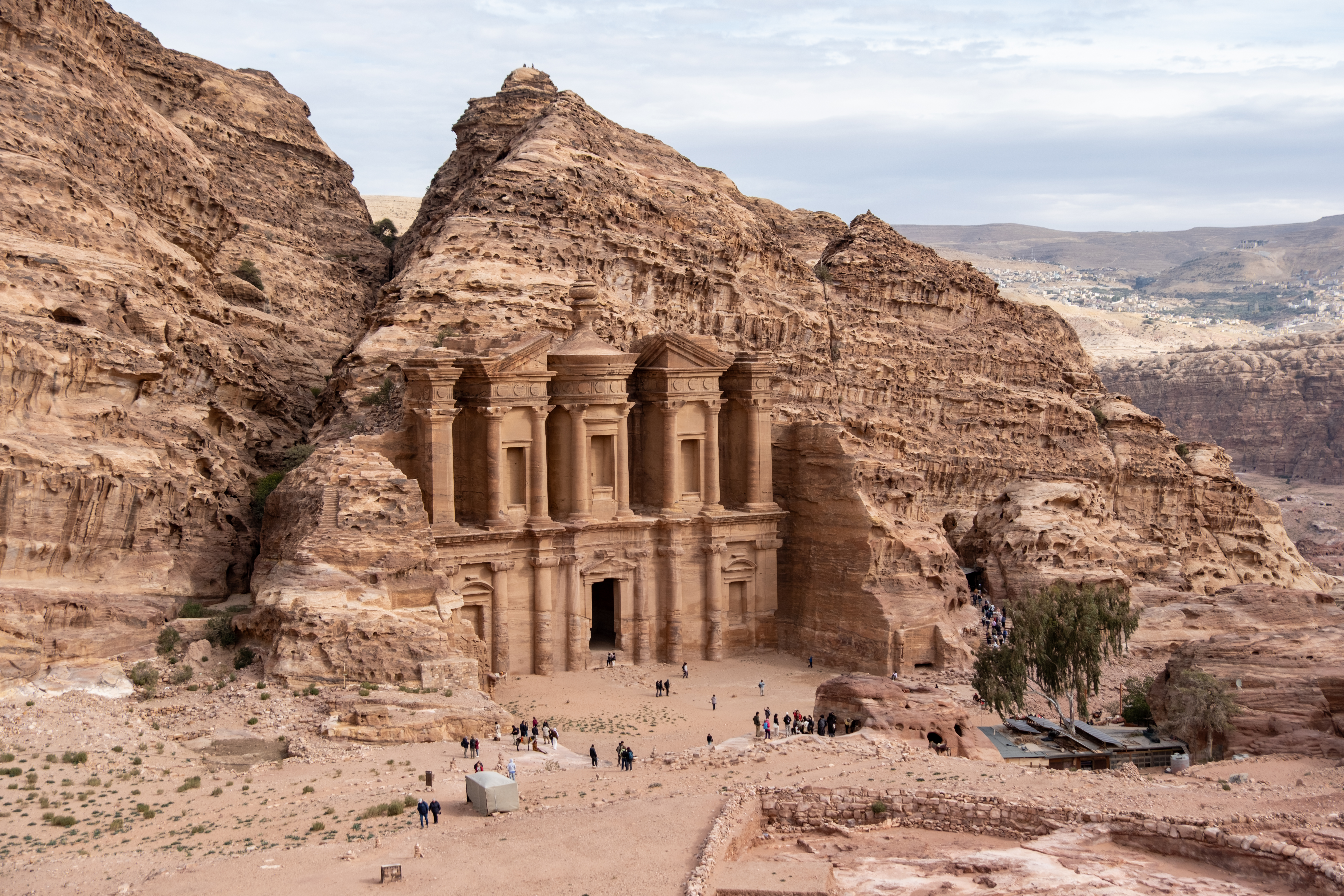 Skatkammeret i Petra var oprindeligt et kongeligt mausoleum, og er i dag verdenskendt som et af verdens syv nye vidundere. Foto Carsten Lorenzen