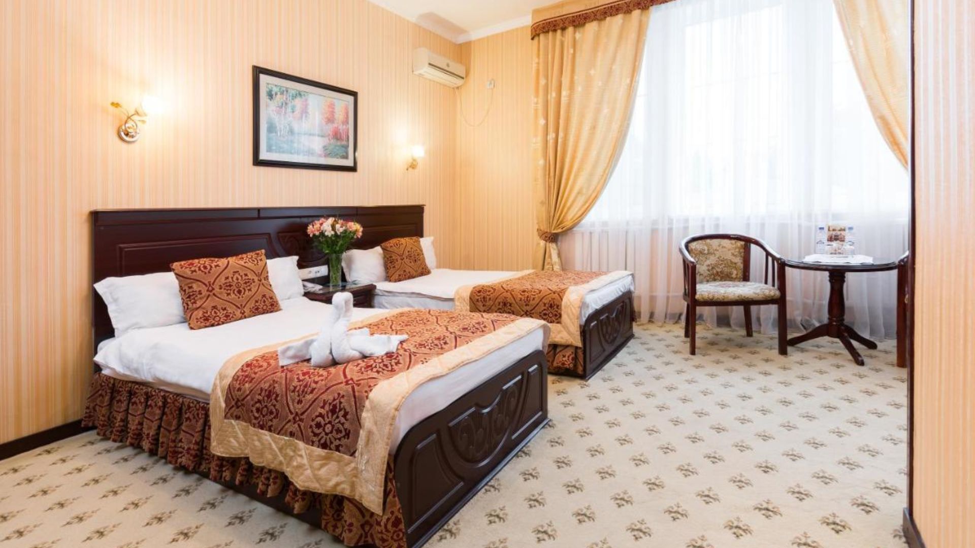 Bekvemt og centralt beliggende hotel med alle moderne faciliteter. Foto Viktors Farmor 