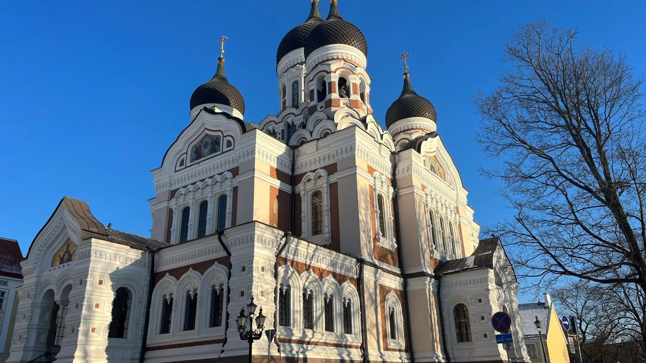 Den flotte St. Alexander Nevsky katedral i smukt vintervejr. Foto Laura Lyhne Christensen