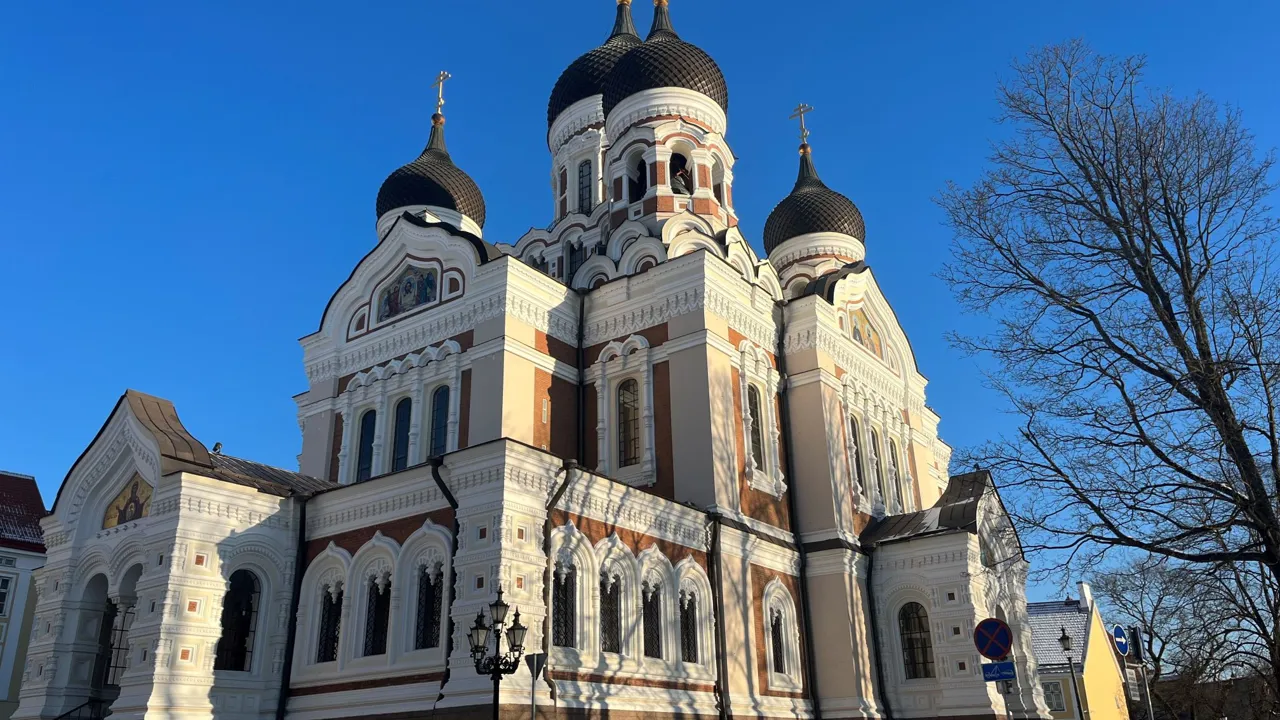 Den flotte Alexander Nevsky-katedral i smukt vintervejr. Foto Laura Lyhne Christensen