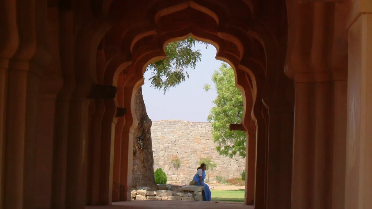 Indiens rige historie afspejler sig i bygningsværker overalt i denne del af landet. Foto Michael Høeg
