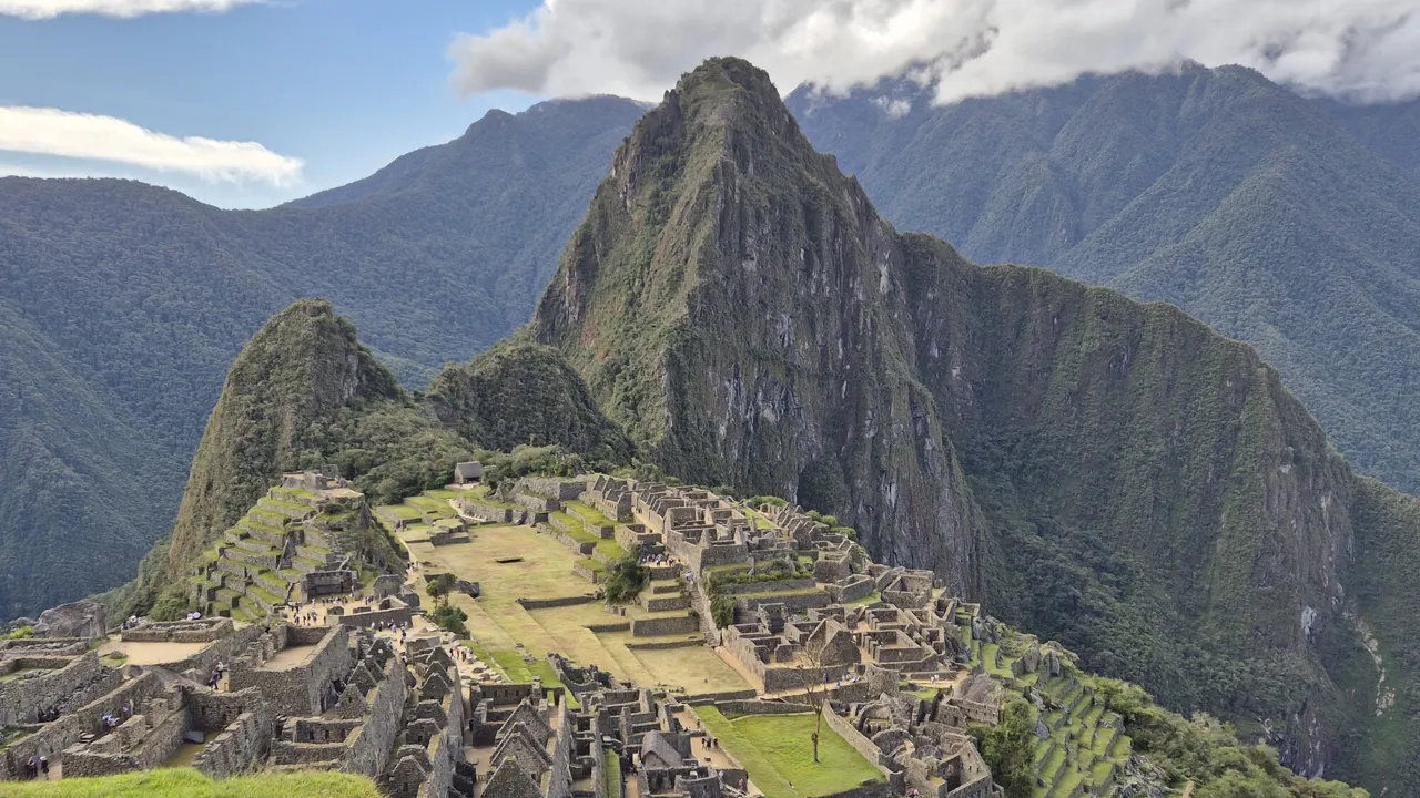 Machu Picchu er ruinerne af en gammel inkaby i Perus bjerge. Foto Henrik Bjerresø