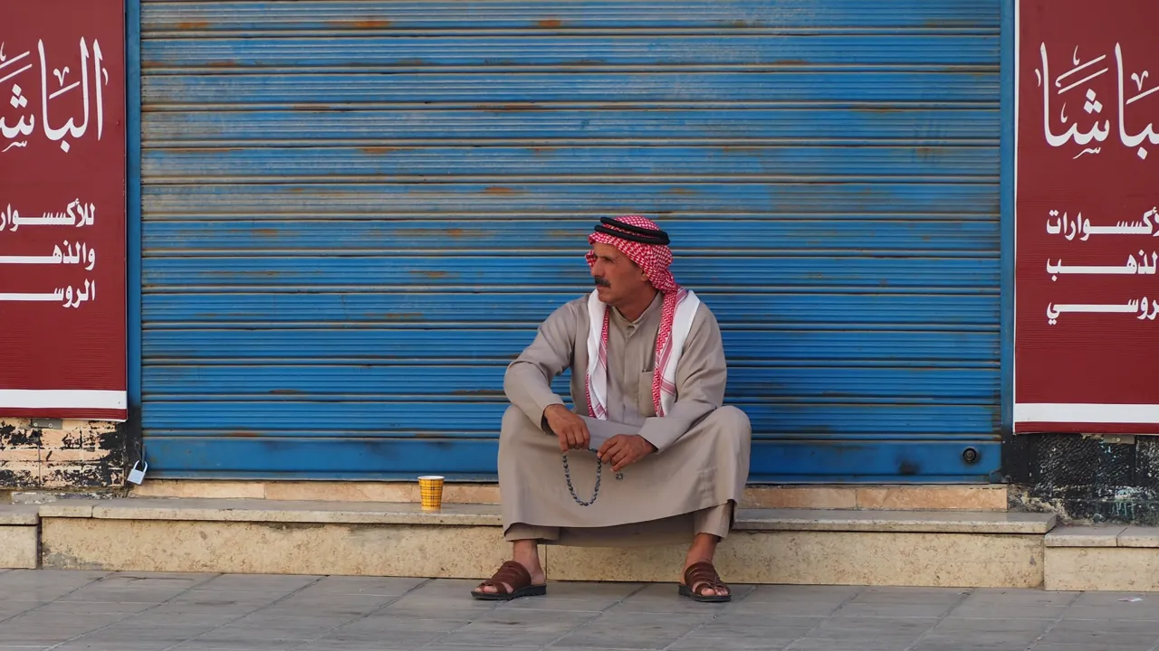 Kaffepause i skyggen. Foto Søren Høgelund