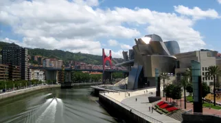 Det verdensberømte Guggenheim kunstmuseum er en unik seværdighed. Foto Viktors Farmor