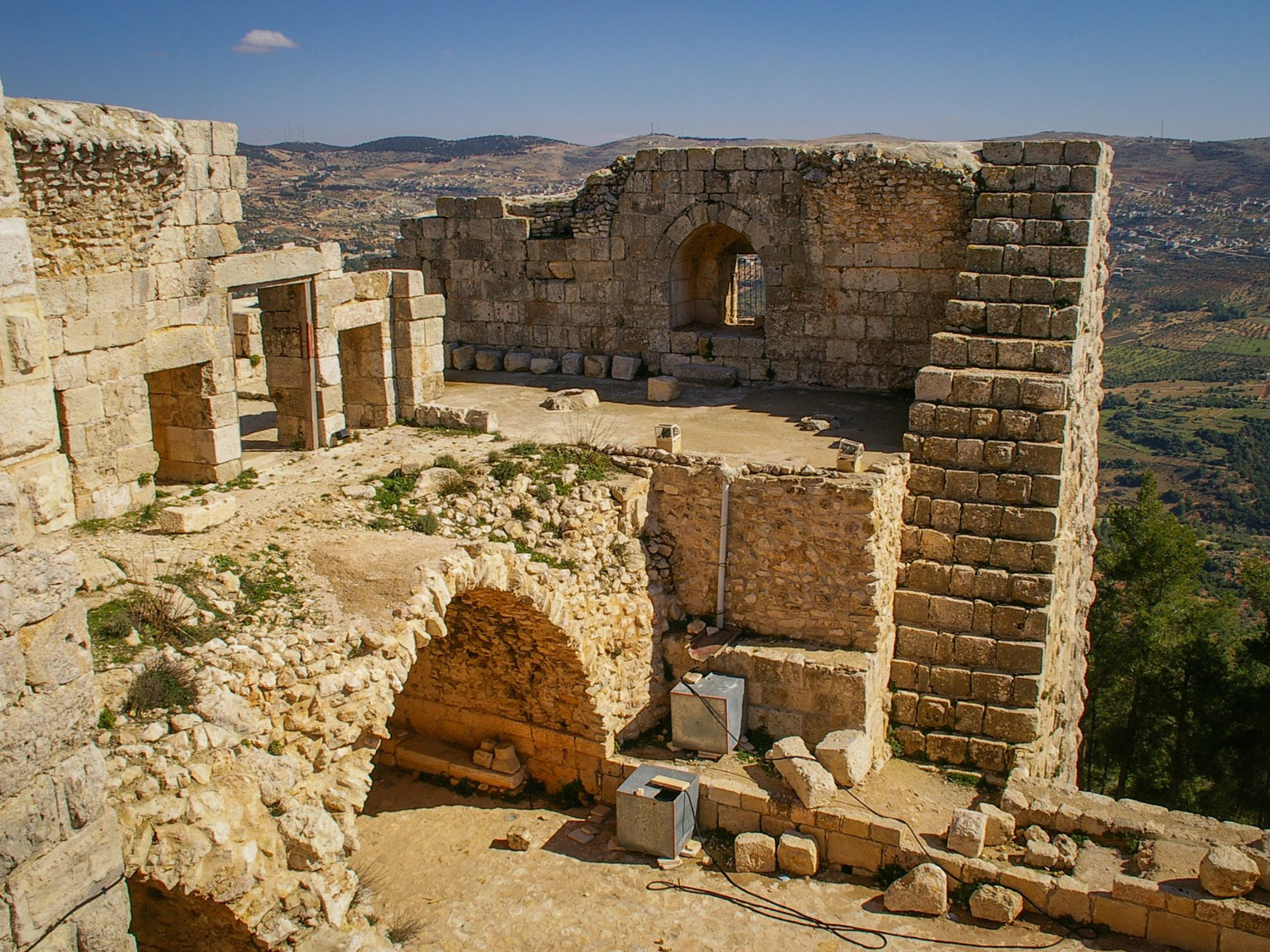 Ajloun borgen ligger i 1200 meters højde med fantastisk udsigt over Jordan-dalen. Foto Viktors Farmor