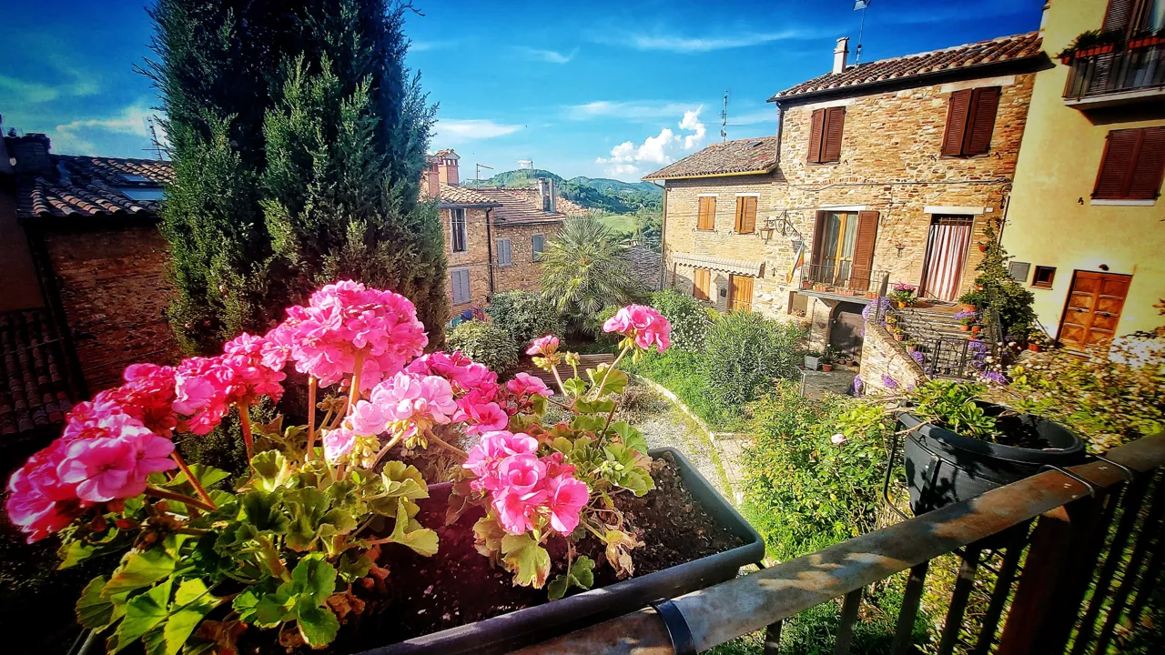 Stemningsbillede fra Montone, der er på listen over Italiens 100 smukkeste byer. Foto Lene Brøndum