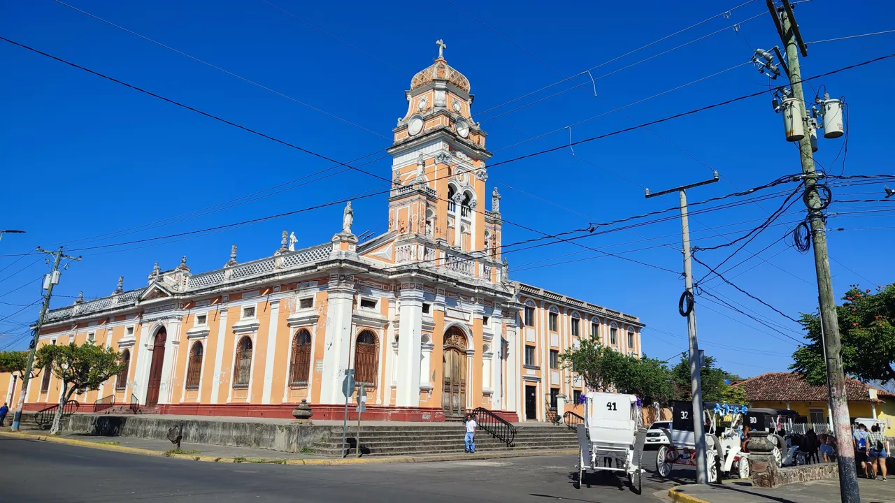 Kirke i kolonistil i Granada i det vestlige Nicaragua. Foto Christian Frimodt-Møller