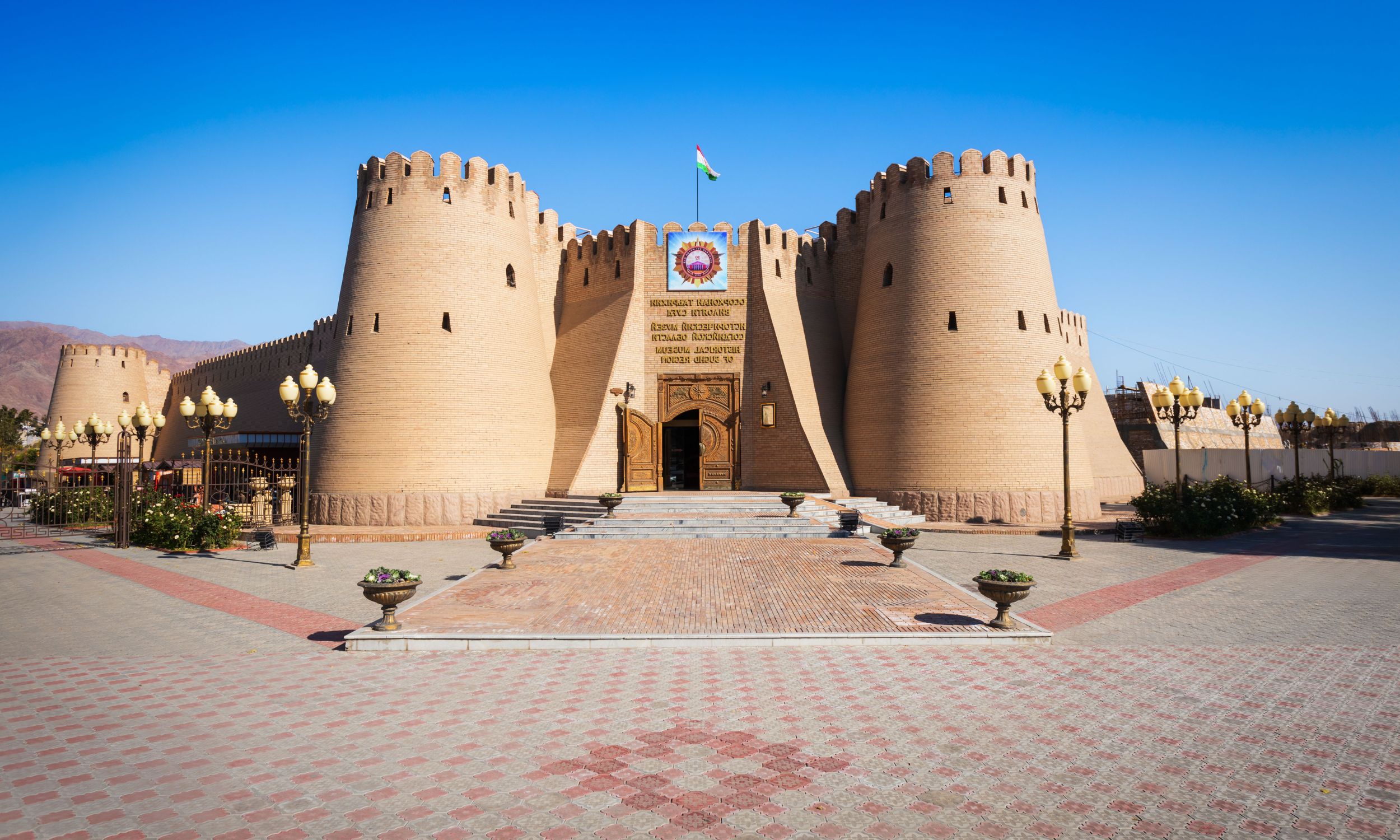 I Khujand finder vi det arkæologiske museum i det mægtige citadel. Foto Viktors Farmor
