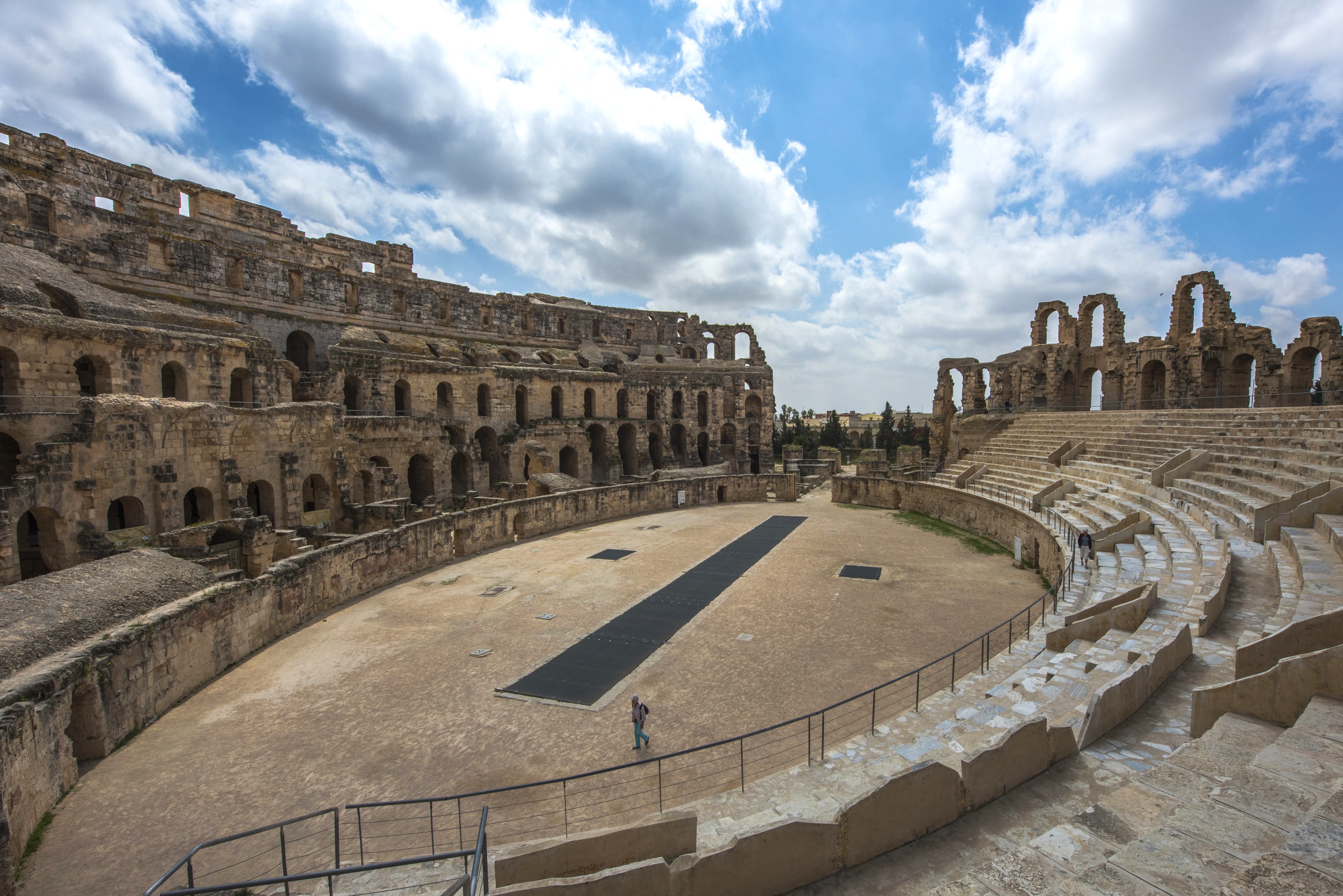 Amfiteatret i El Djem er særdeles velbevaret Foto Karen Reif