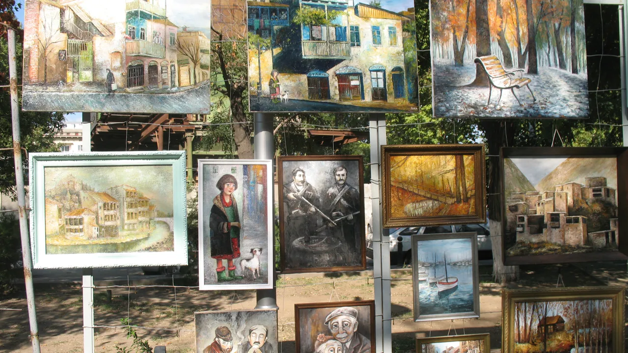 Markederne i Tbilisi bugner med lokal kunst. Foto Kirsten Gynther Holm