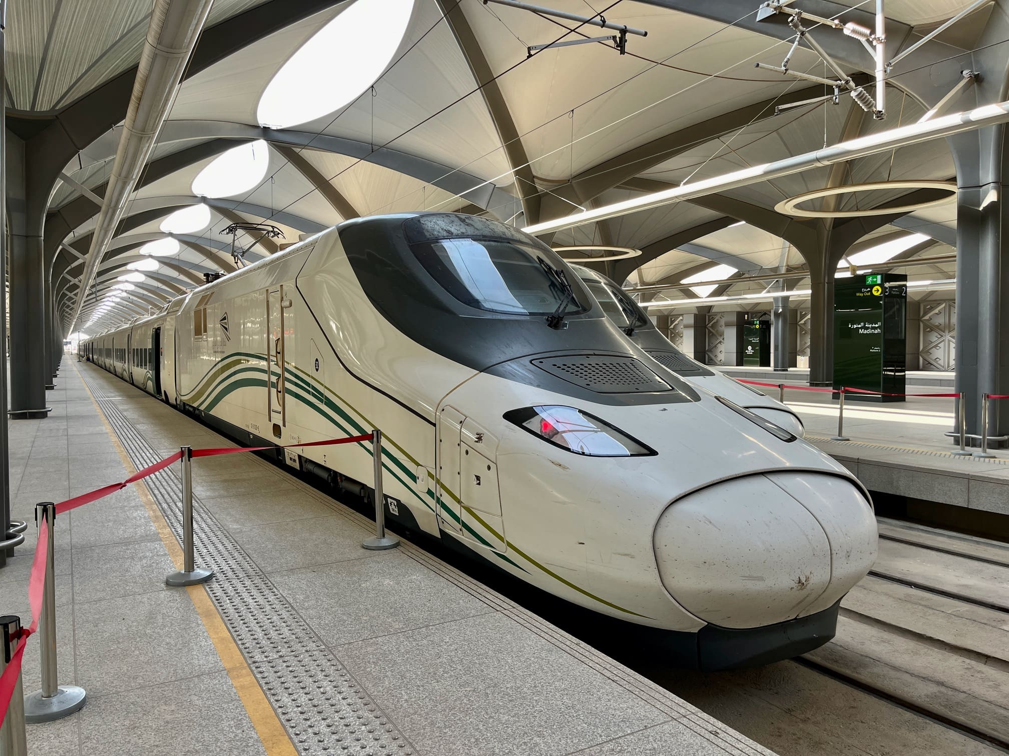 Vi kører med hurtigtog fra Medina til Jeddah. Foto af Anders Stoustrup