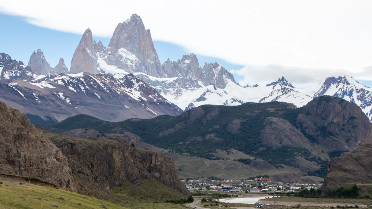 El Chaltén ligger ved foden af bjergene Fitz Roy og Cerro Torre. Foto Verner Rud Nielsen