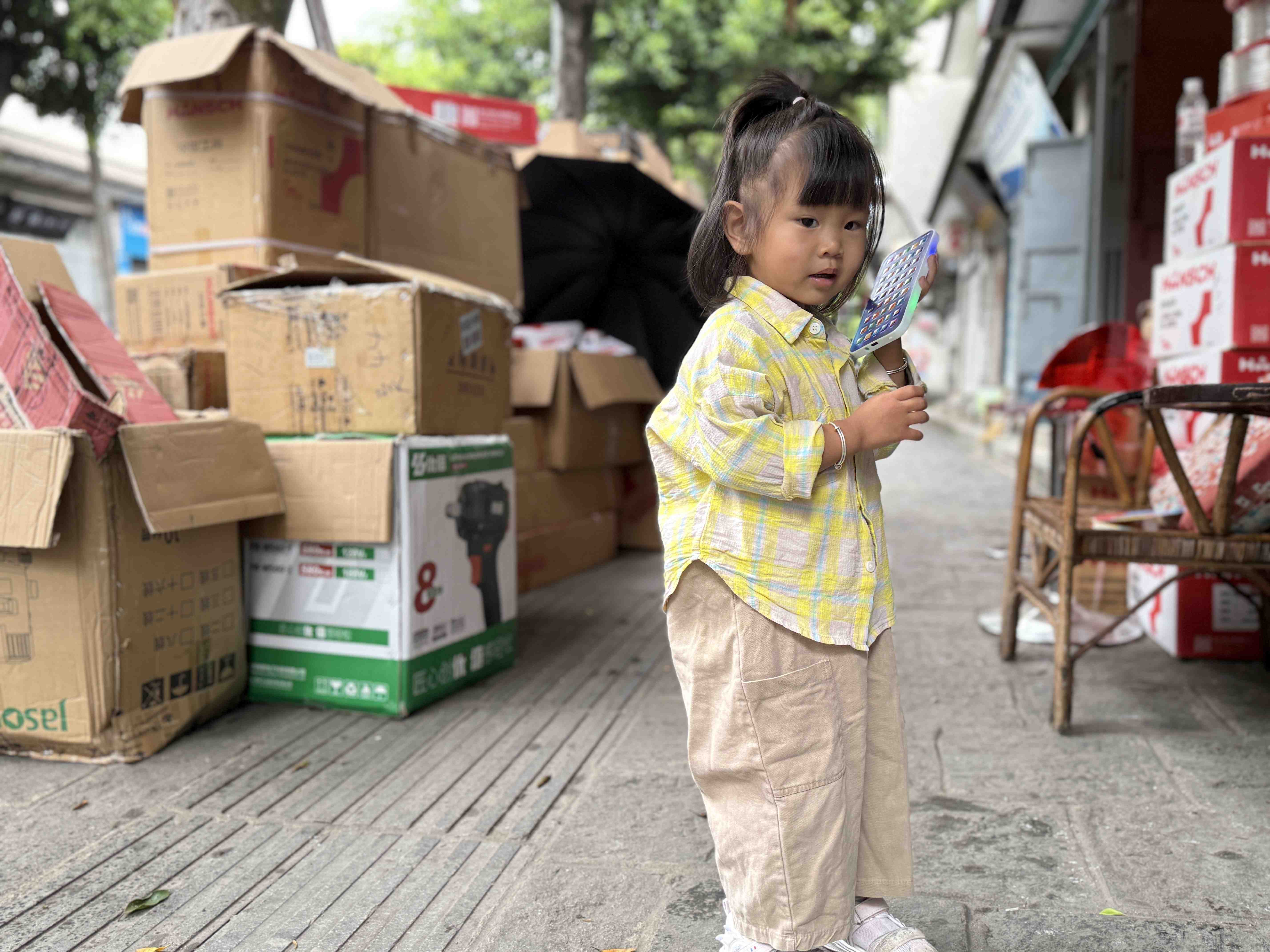 I Kina må man følge med den teknologiske udvikling fra barnsben. Foto Signe Bjørnskov Mynster