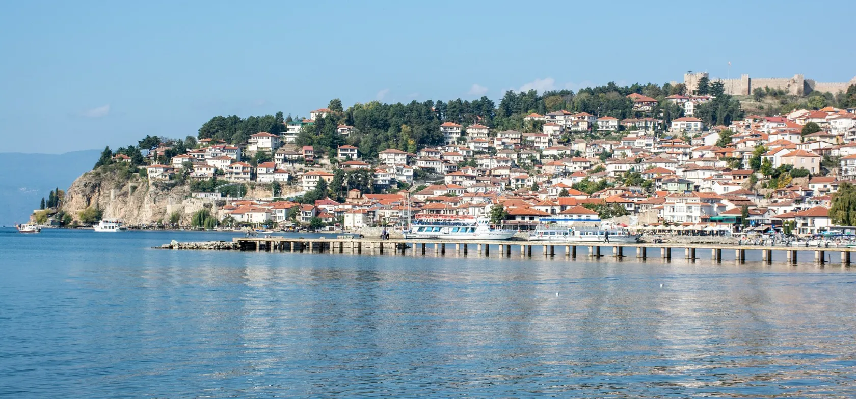 Både byen og søen Ohrid er på UNESCOs lister over verdens kultur- og naturarv. Foto Filip Filipović