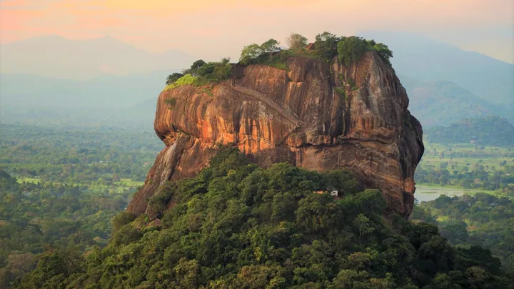 Oplev Løveklippen på en rejse til Sri Lanka med Viktors Farmor. Rejs med på den store rundrejse i landet. Foto Viktors Farmor